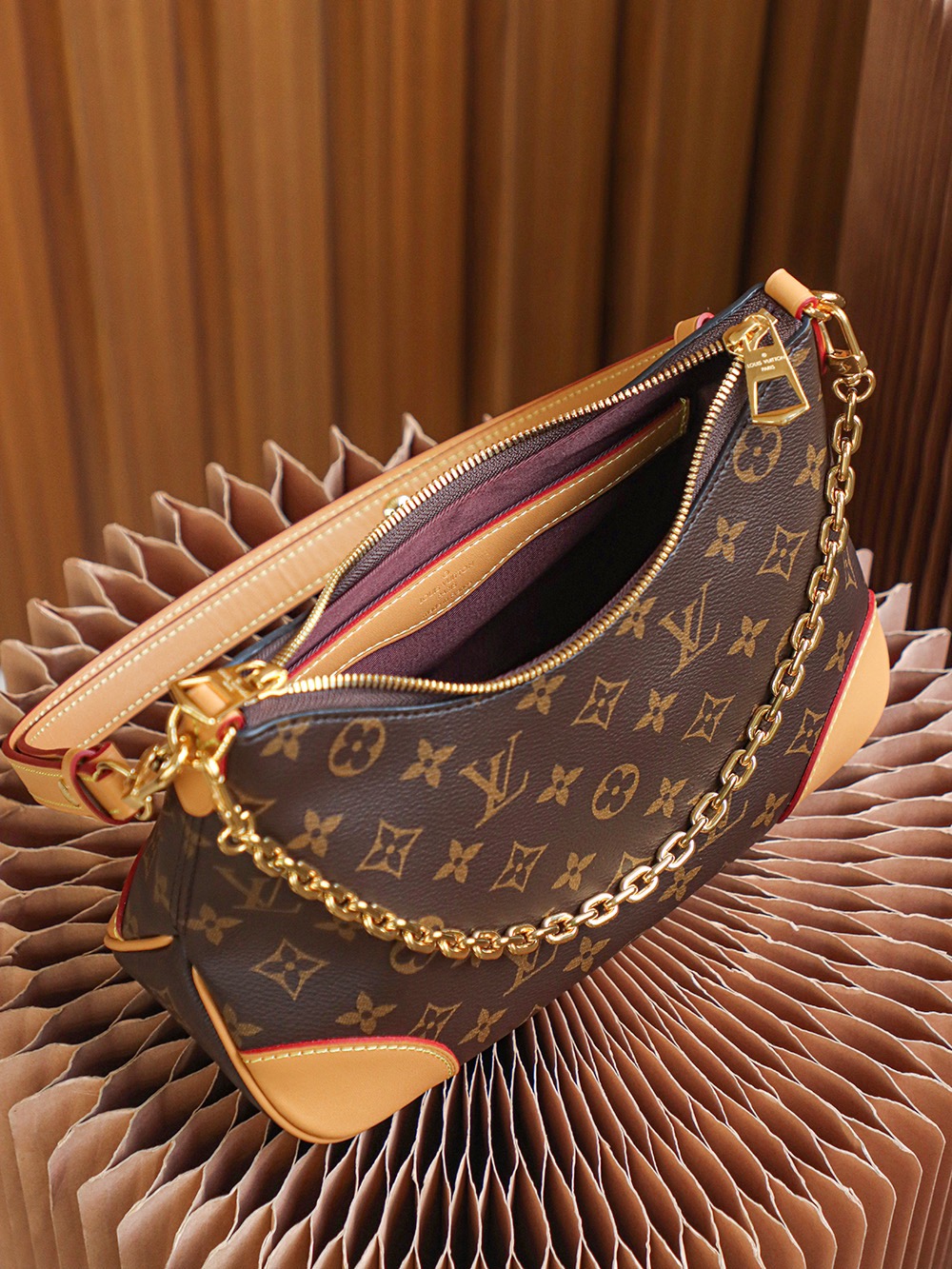 Louis Vuitton 𝐁𝐎𝐔𝐋𝐎𝐆𝐍𝐄 King of Hot Style Croissant #M45832#