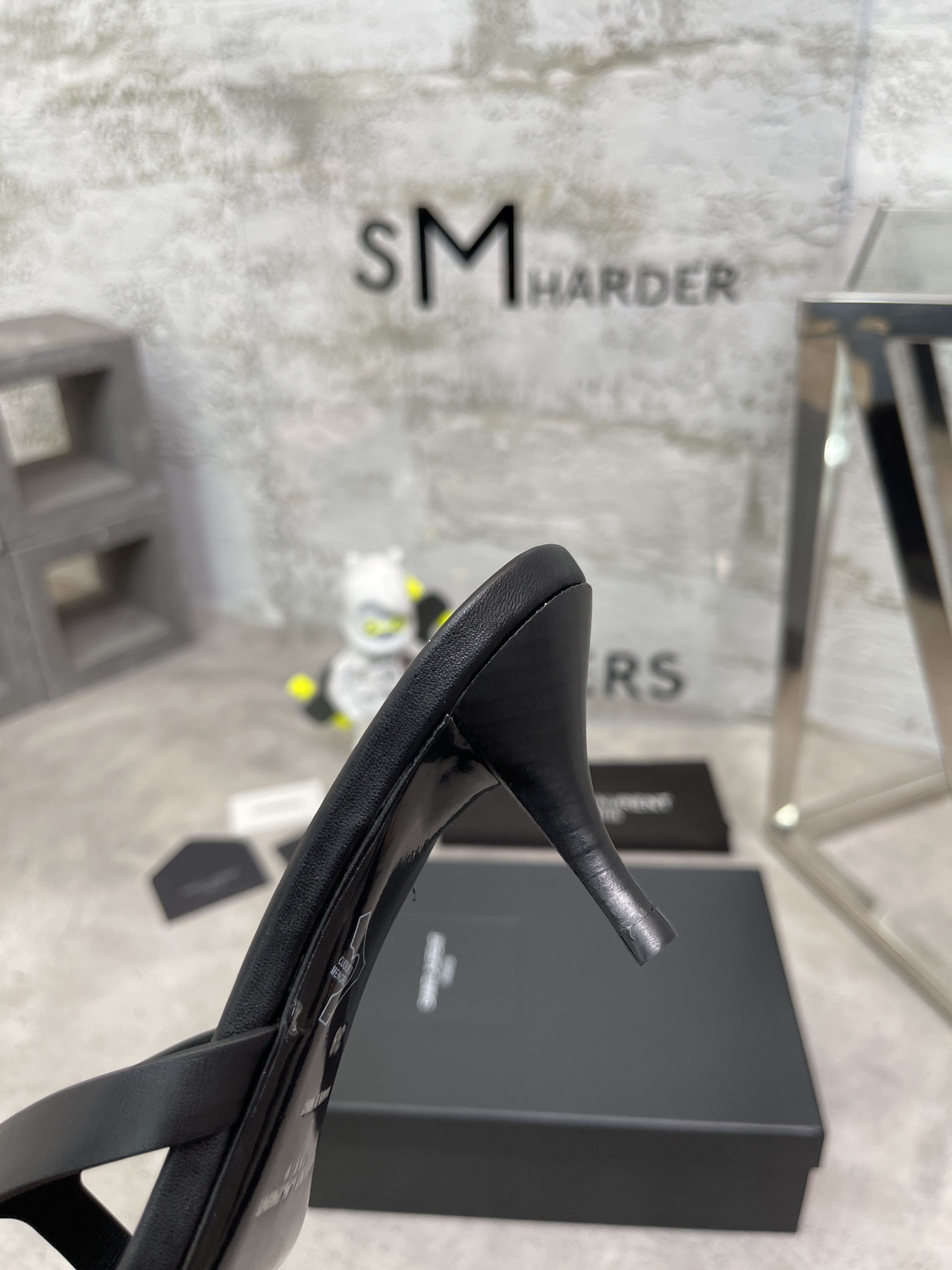 𝙎𝙖𝙞𝙣𝙩 𝙇𝙖𝙪𝙧𝙚𝙣𝙩 | 𝟐𝟎𝟐𝟐/𝐒𝐒 𝐧𝐞𝐰 YSL｜Early spring hot ysl high heel slippers Italian leather bottom