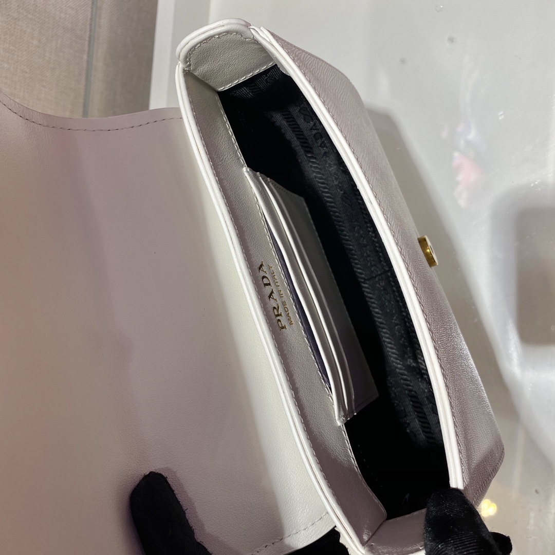 𝐏𝐑𝐀𝐃𝐀 New Model 1BD275