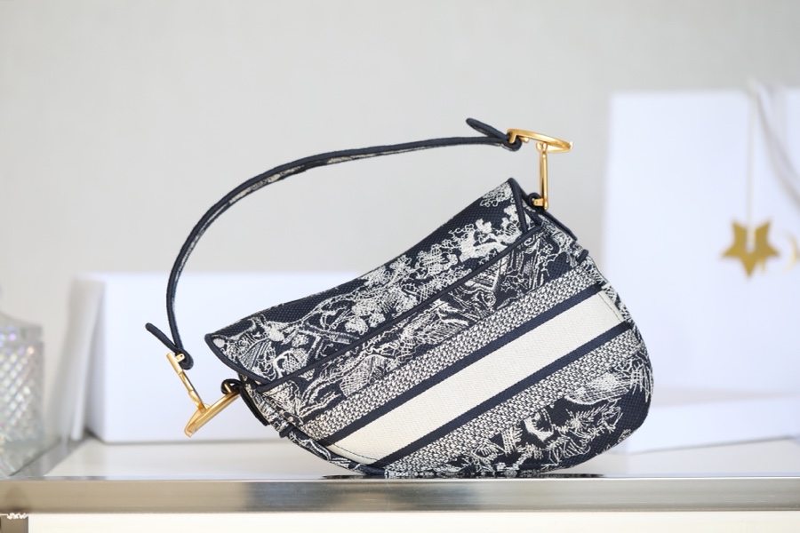 Dior Velvet Saddle Saddle Bag
