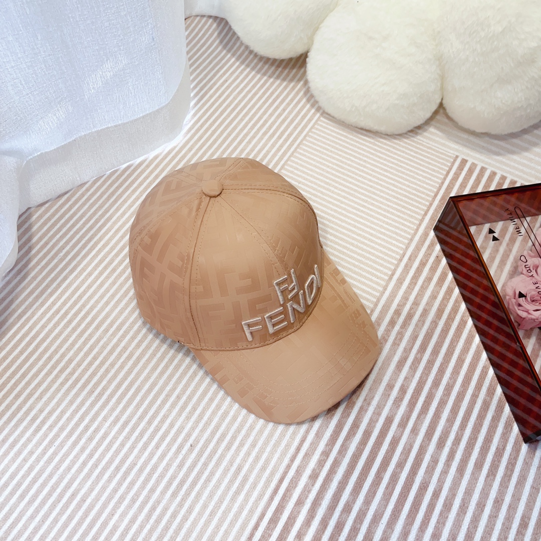 Fendi spring and summer new satin fabric double F presbyopia baseball cap