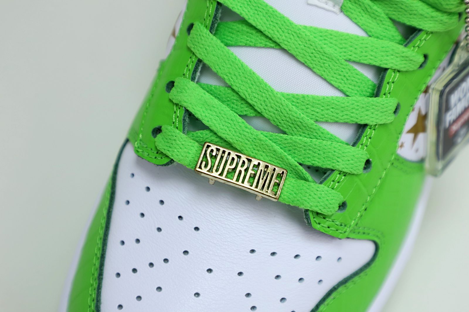 Supreme x Nike SB Dunk Low Mean Green
