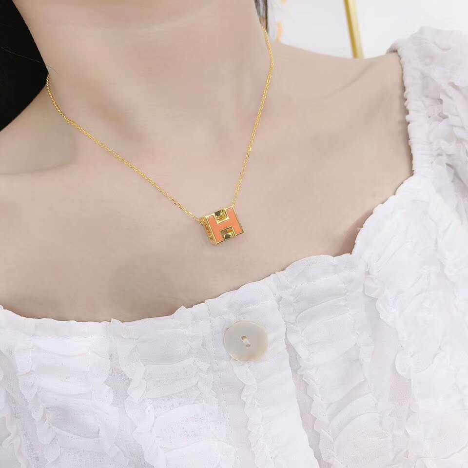 Hermes necklace