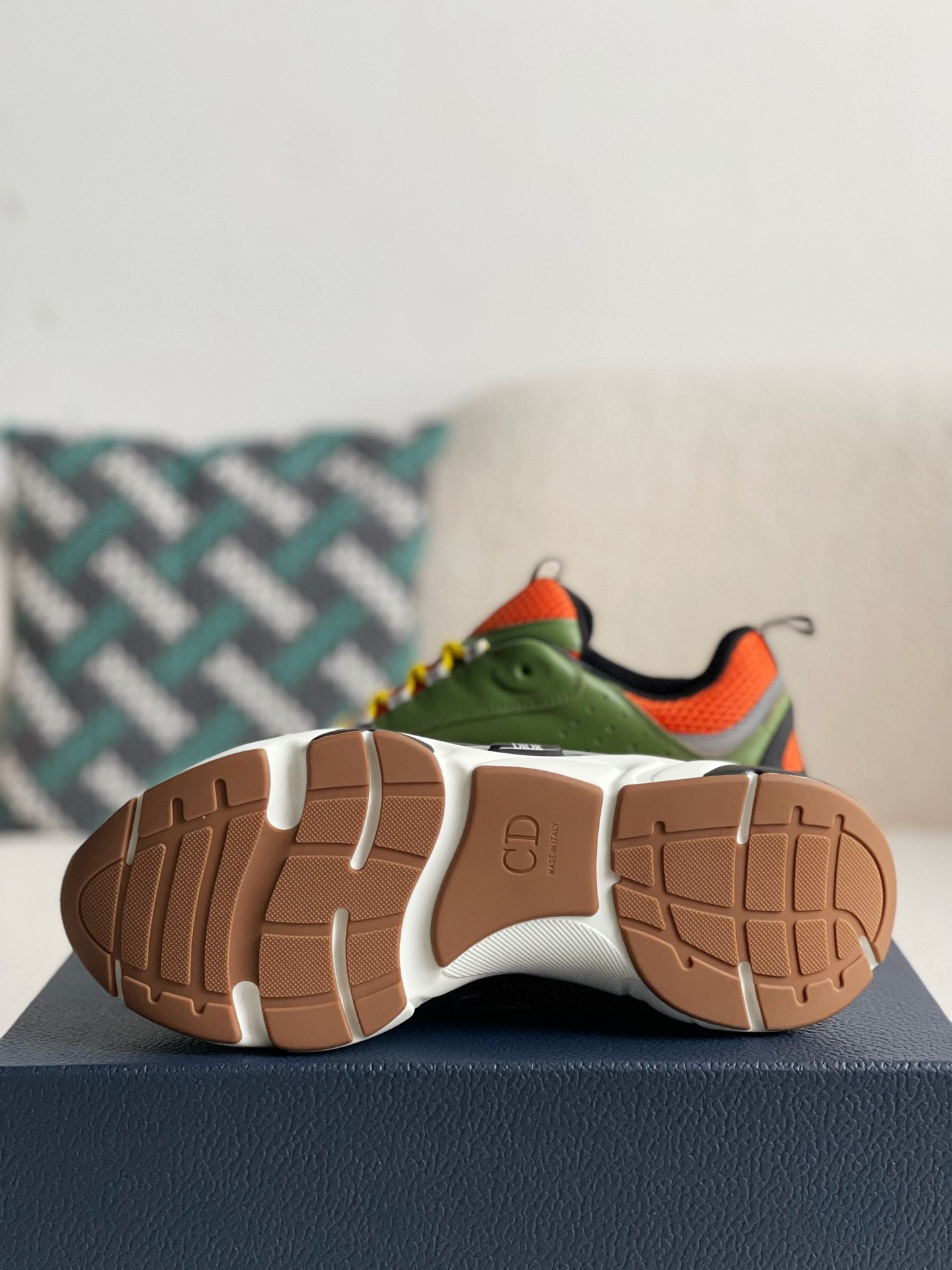 DIOR classic B22 Clunky Sneaker