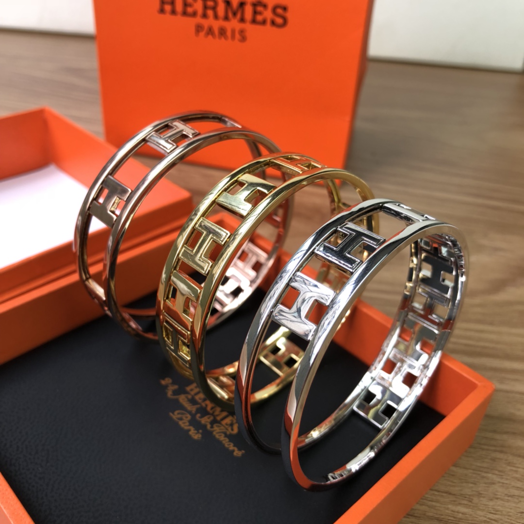 Hermes bracelet