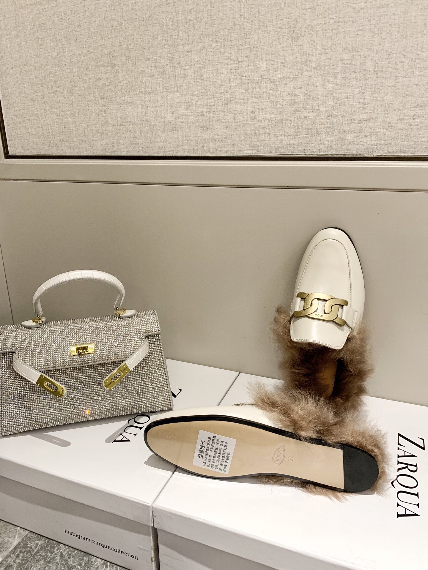 TOD'S 𝙏𝙊𝘿𝙎 2020 autumn and winter new hairy slippers on the new a pair of so fashionable hairy slippers