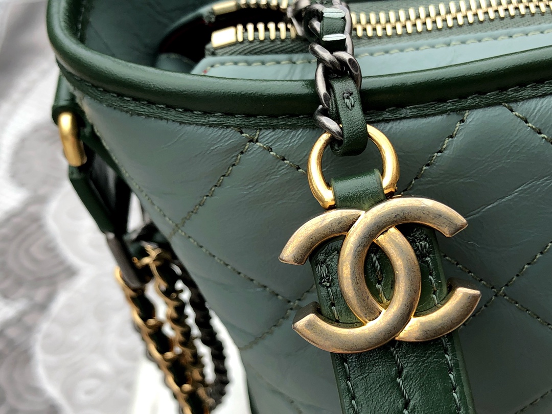 𝗖𝗵𝗮𝗻𝗲𝗹 𝗚𝗮𝗯𝗿𝗶𝗲𝗹𝗲❥ classic stray bag Italy 🇮🇹 