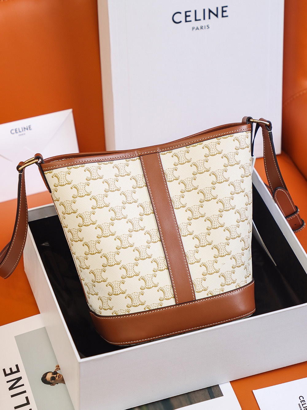 𝐂𝐞𝐥𝐢𝐧𝐞𝐓𝐑𝐈𝐎𝐌𝐏𝐇𝐄 𝐂𝐀𝐍𝐕𝐀𝐒 bucket bag #191442