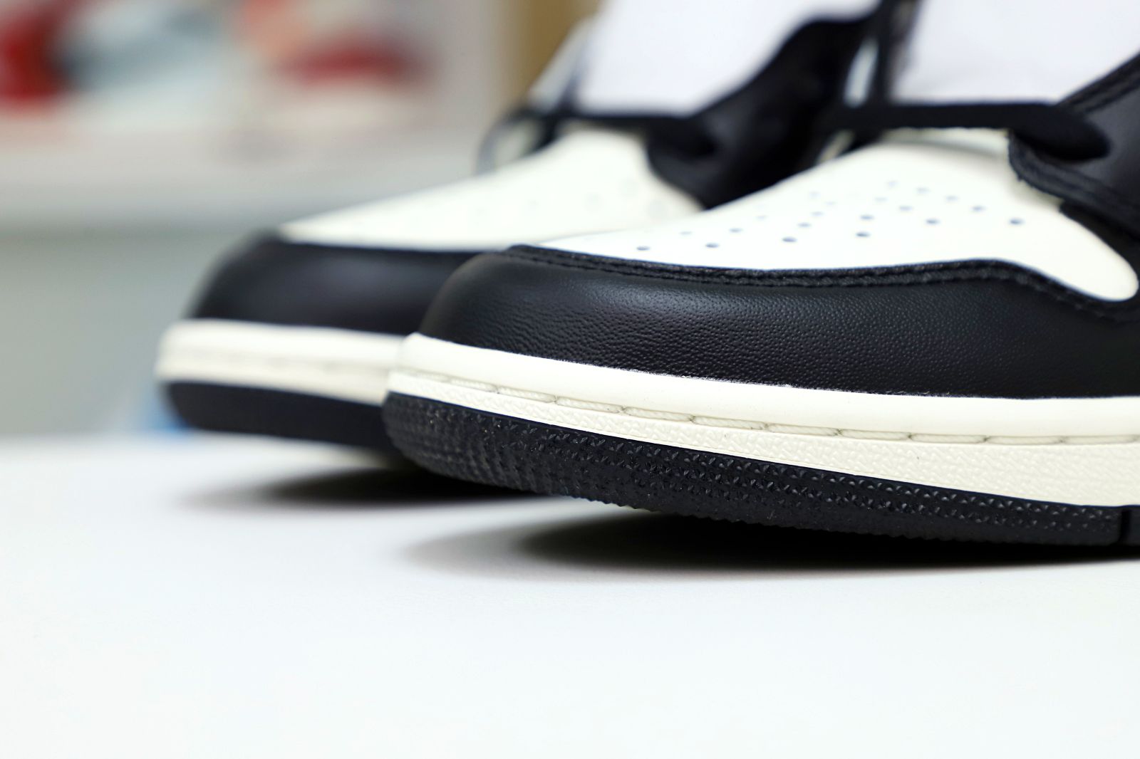 AIR JORDAN 1 RETRO HIGH OG DARK MOCHA