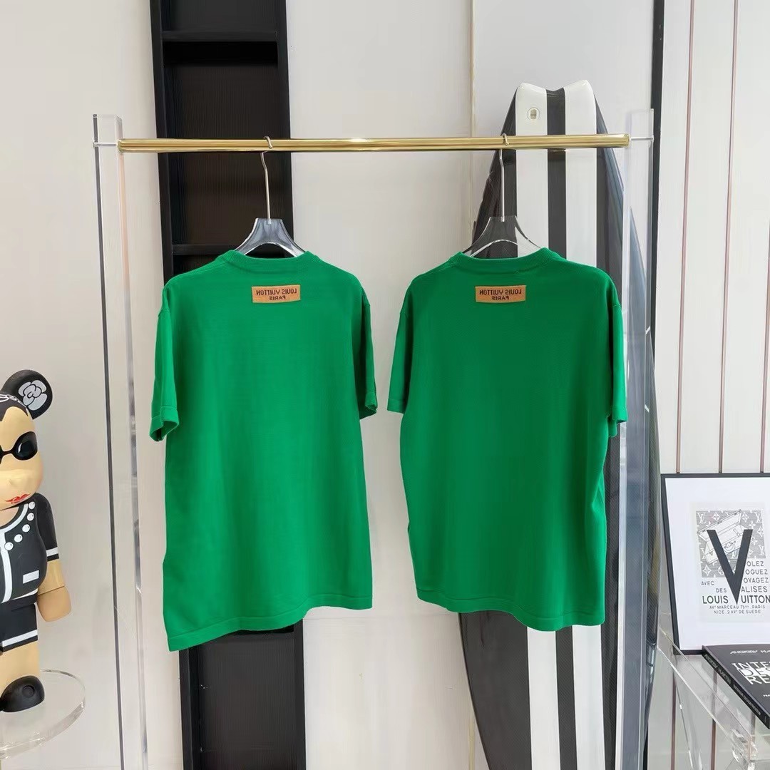 Louis Vuitton 2024 classic embroidered pockets with trendy t-shirts