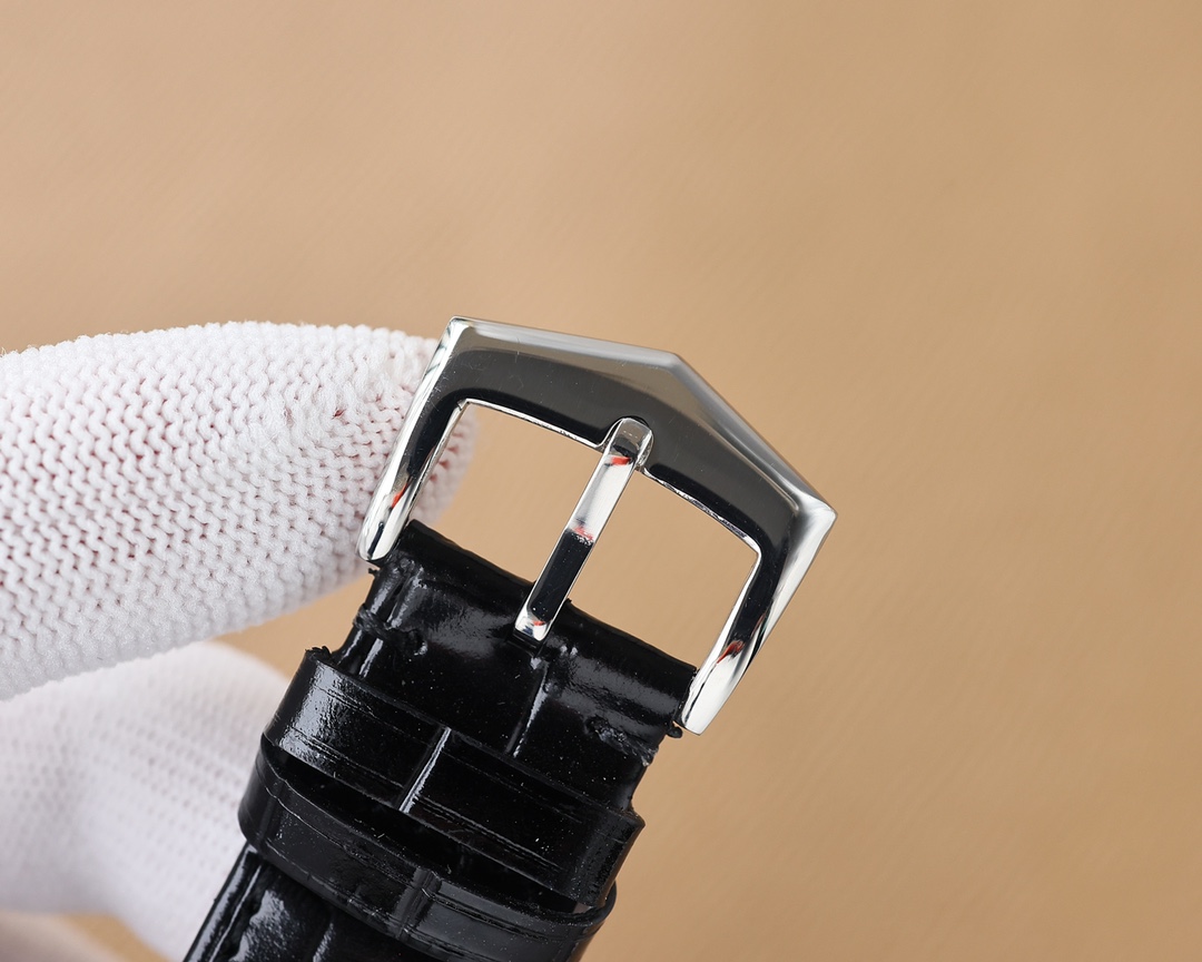 Patek Philippe has a unique dial