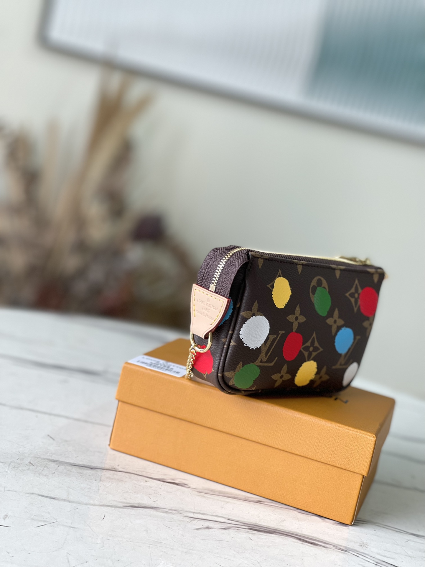 𝐋𝐎𝐔𝐈𝐒 𝐕𝐔𝐈𝐓𝐓𝐎𝐍   M81866