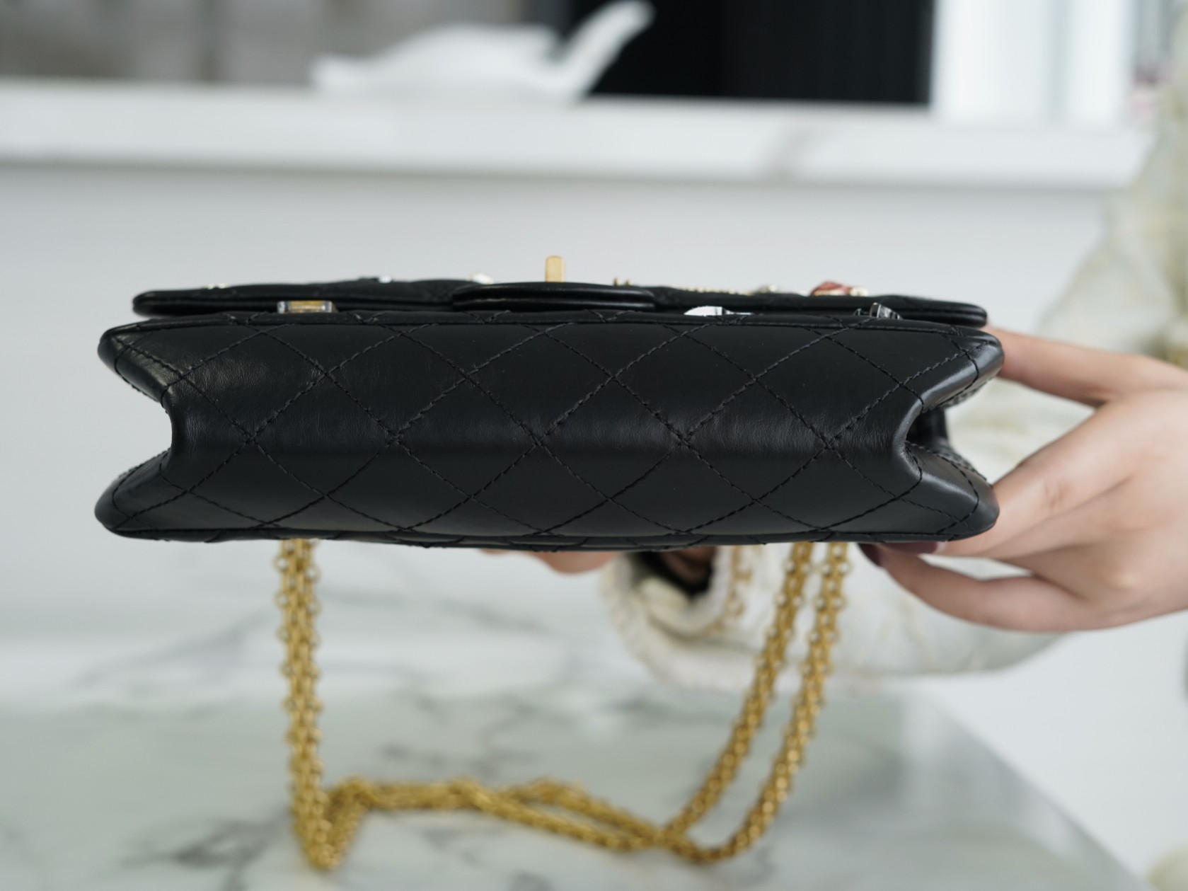 𝗖𝗵𝗮𝗻𝗲𝗹 Replica ❷. ❺❺ Limited edition badge model