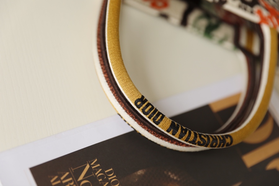 DIOR TOTE Paisley Yellow