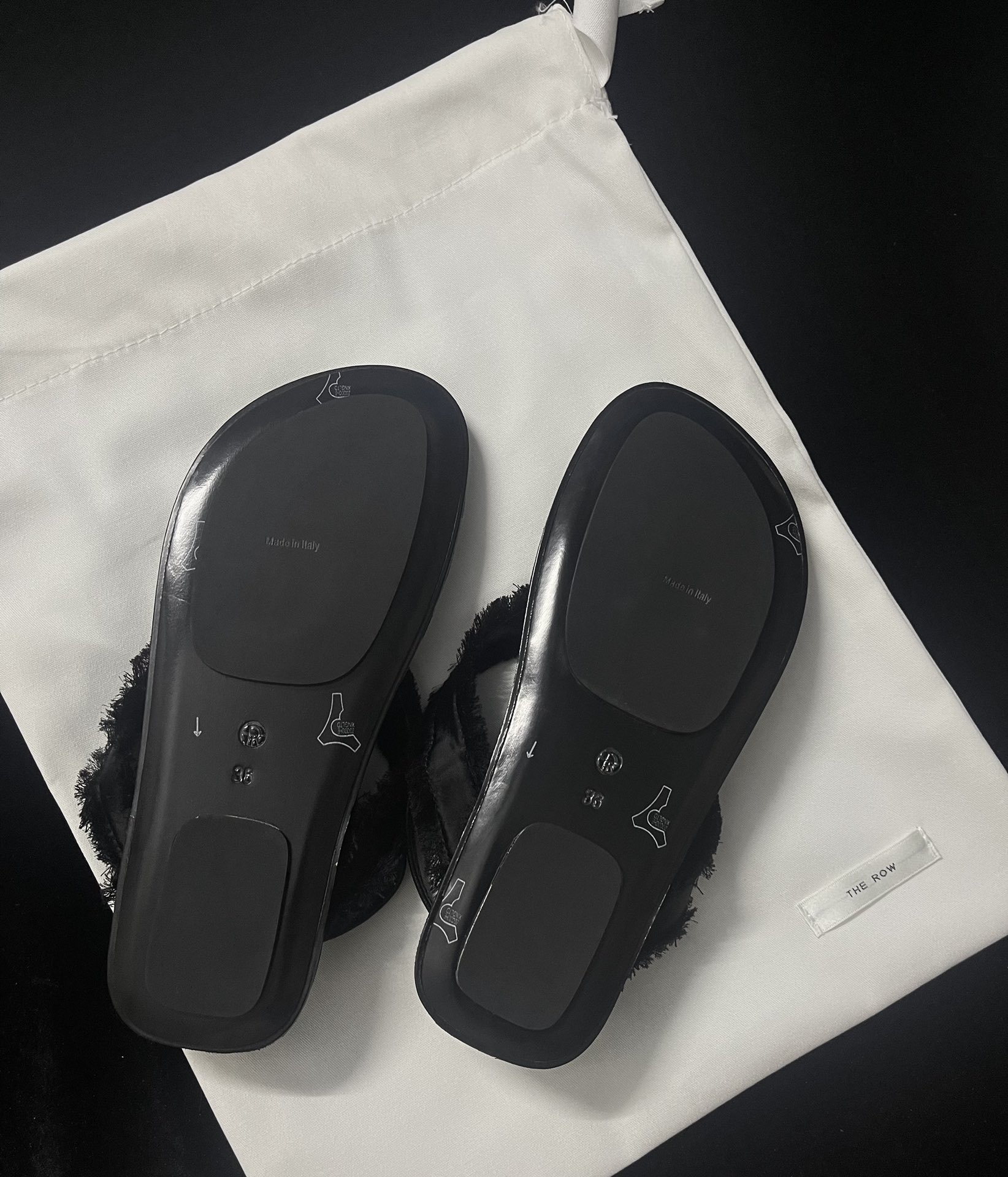 𝐓𝐡𝐞 𝐫𝐨𝐰 ｜𝟐𝟎𝟐𝟑/𝐒𝐒 𝐧𝐞𝐰 Minimalist sandals