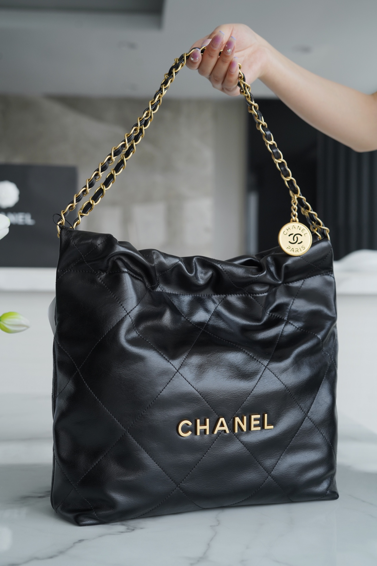𝗖𝗛𝗔𝗘𝗡𝗟 ✦𝟐𝟐𝗣 spring and summer new 𝟐𝟐 handbag medium black➿