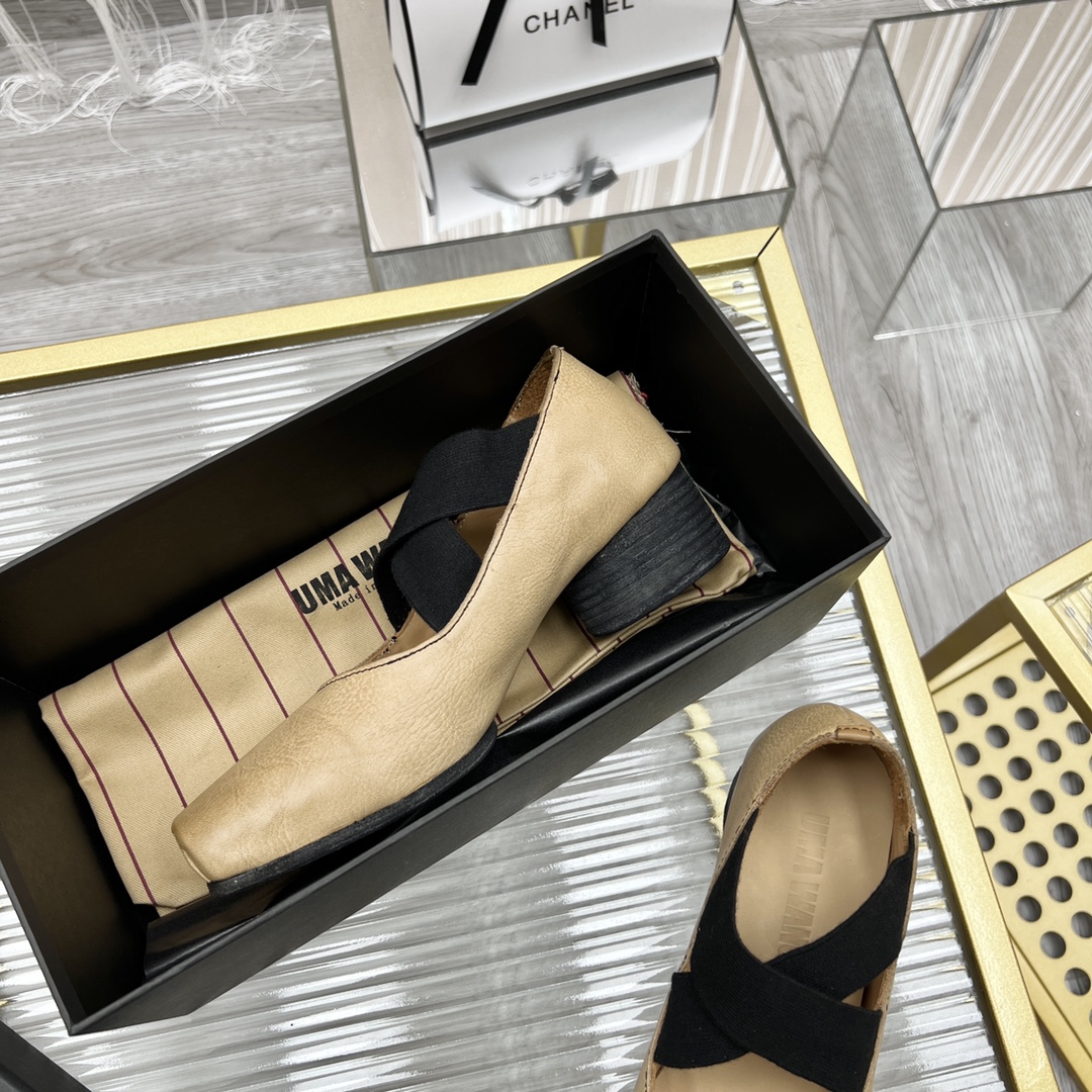 𝐔𝐌𝐀 𝐖𝐀𝐍𝐆｜𝟐𝟎𝟐𝟑/𝐒𝐒 𝐧𝐞𝐰  UMA WANG classic models retro do old ballet shoes