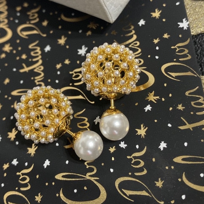 Dior Letter Size Baby's Breath Rice Bead Stud Earrings