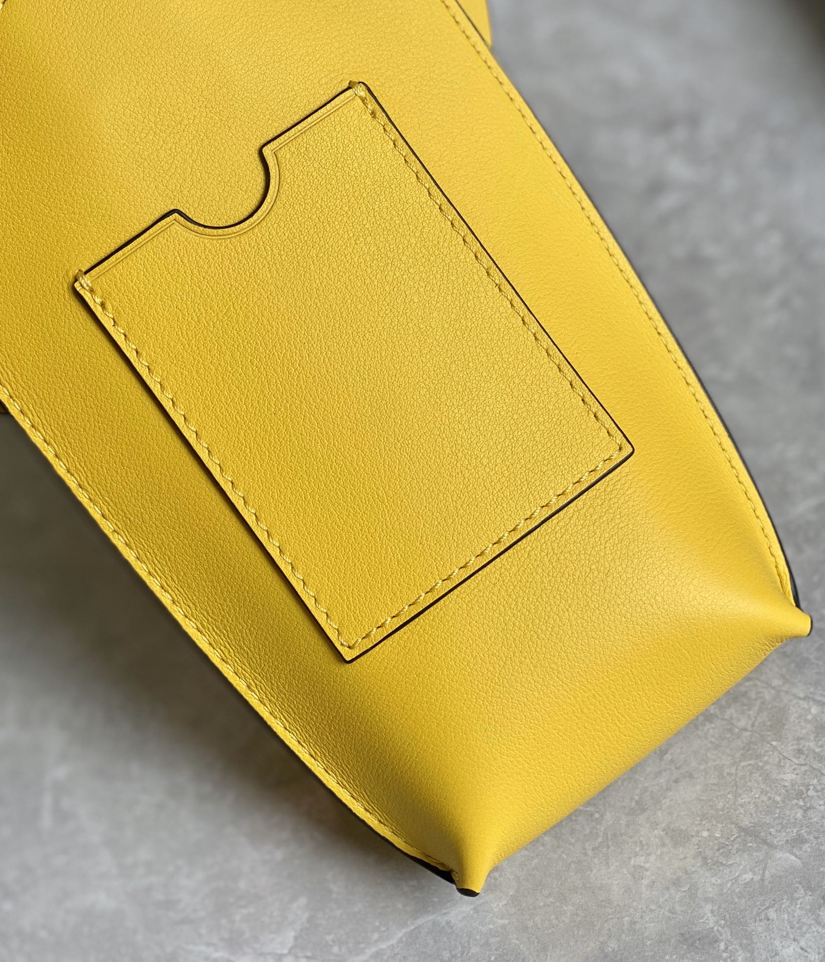 LOEWE Elephant Phone Bag