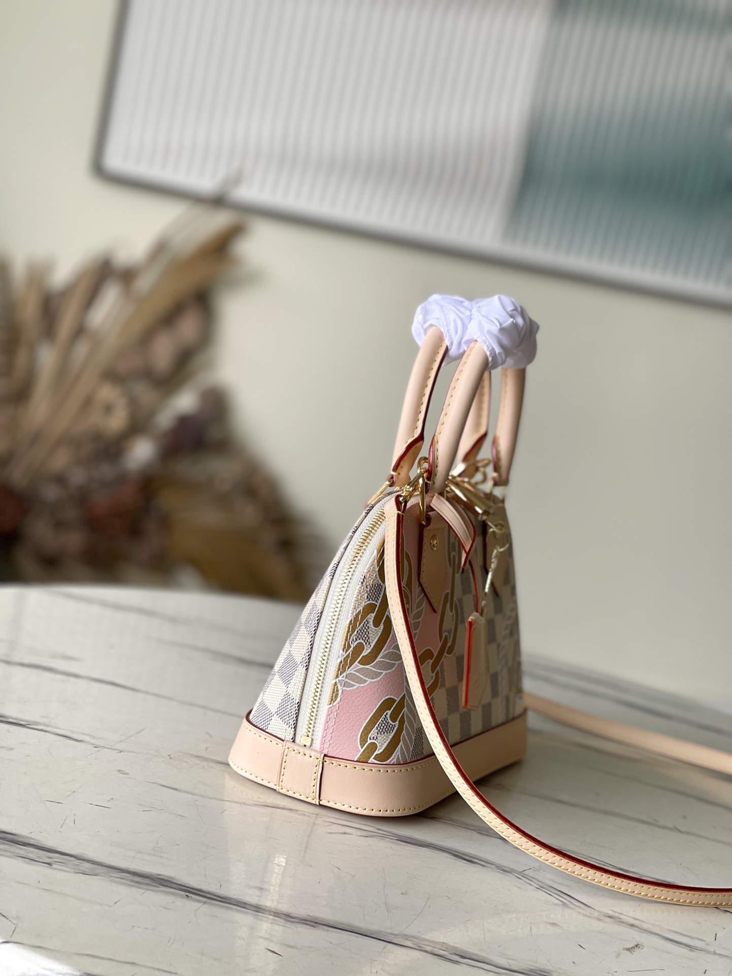 𝐋𝐎𝐔𝐈𝐒 𝐕𝐔𝐈𝐓𝐓𝐎𝐍     N40472