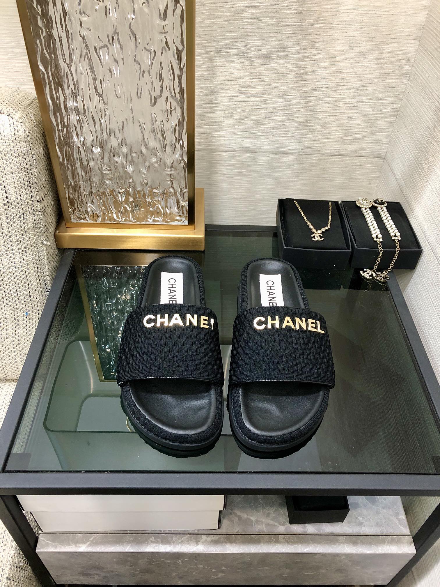 CHANEL 2022 early spring latest honey slippers fashion versatile series imported sheepskin cushioned feet