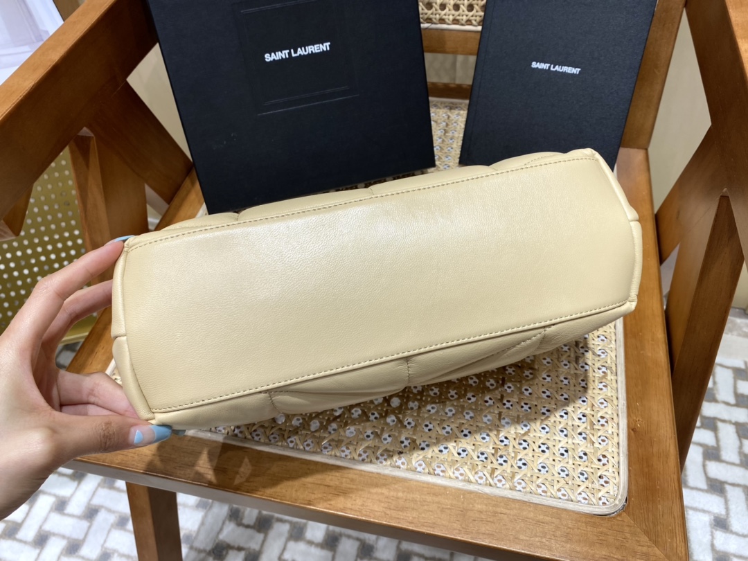 SAINT LAURENT #𝙇𝙤𝙪𝙇𝙤𝙪 𝙥𝙪𝙛𝙛𝙚𝙧#57747(large gold buckle)