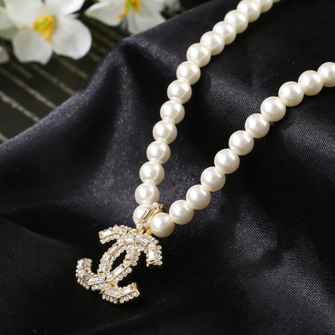 CHANEL🇫🇷Xiaoxiang New Pearl Necklace