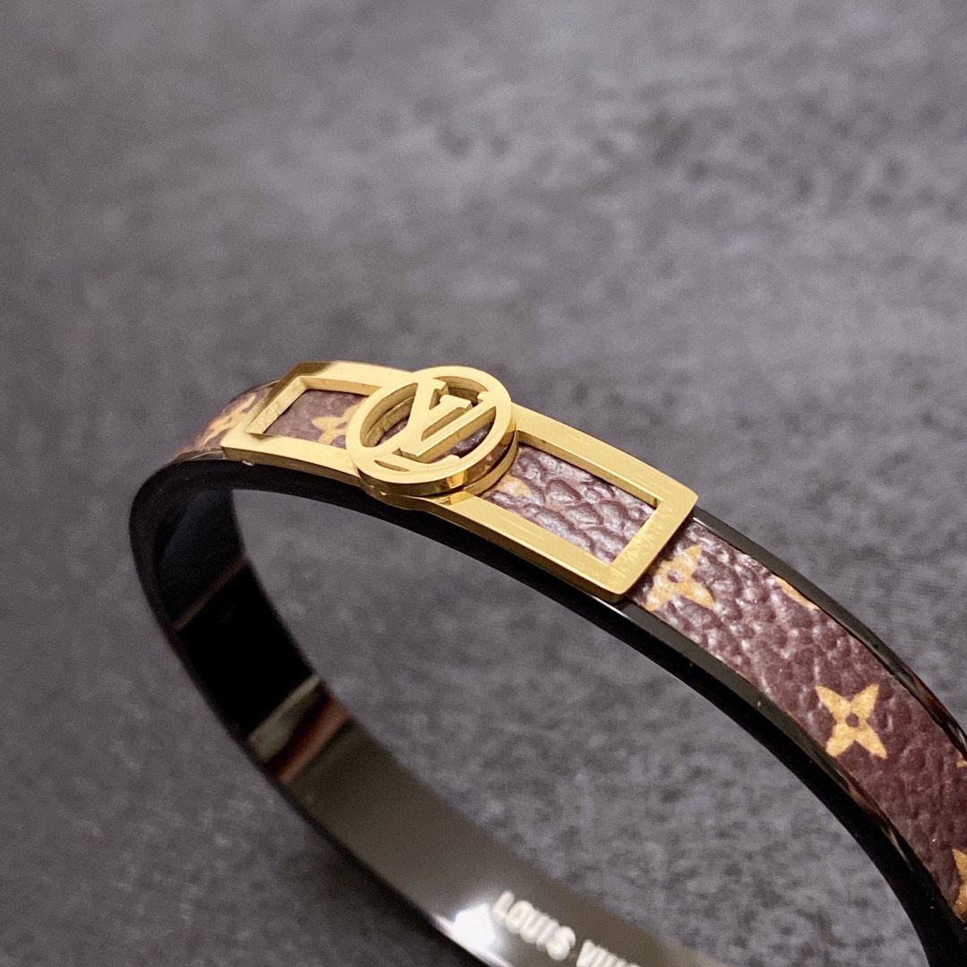 Louis Vuitton bracelet in 14kt fine colour