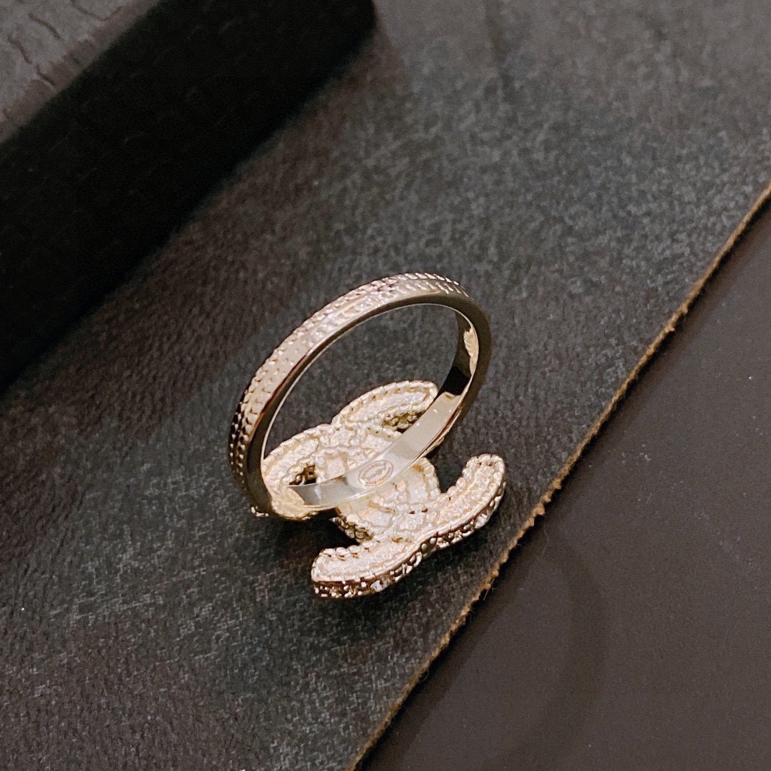 CHANEL🇫🇷Xiaoxiang simple retro pearl ring