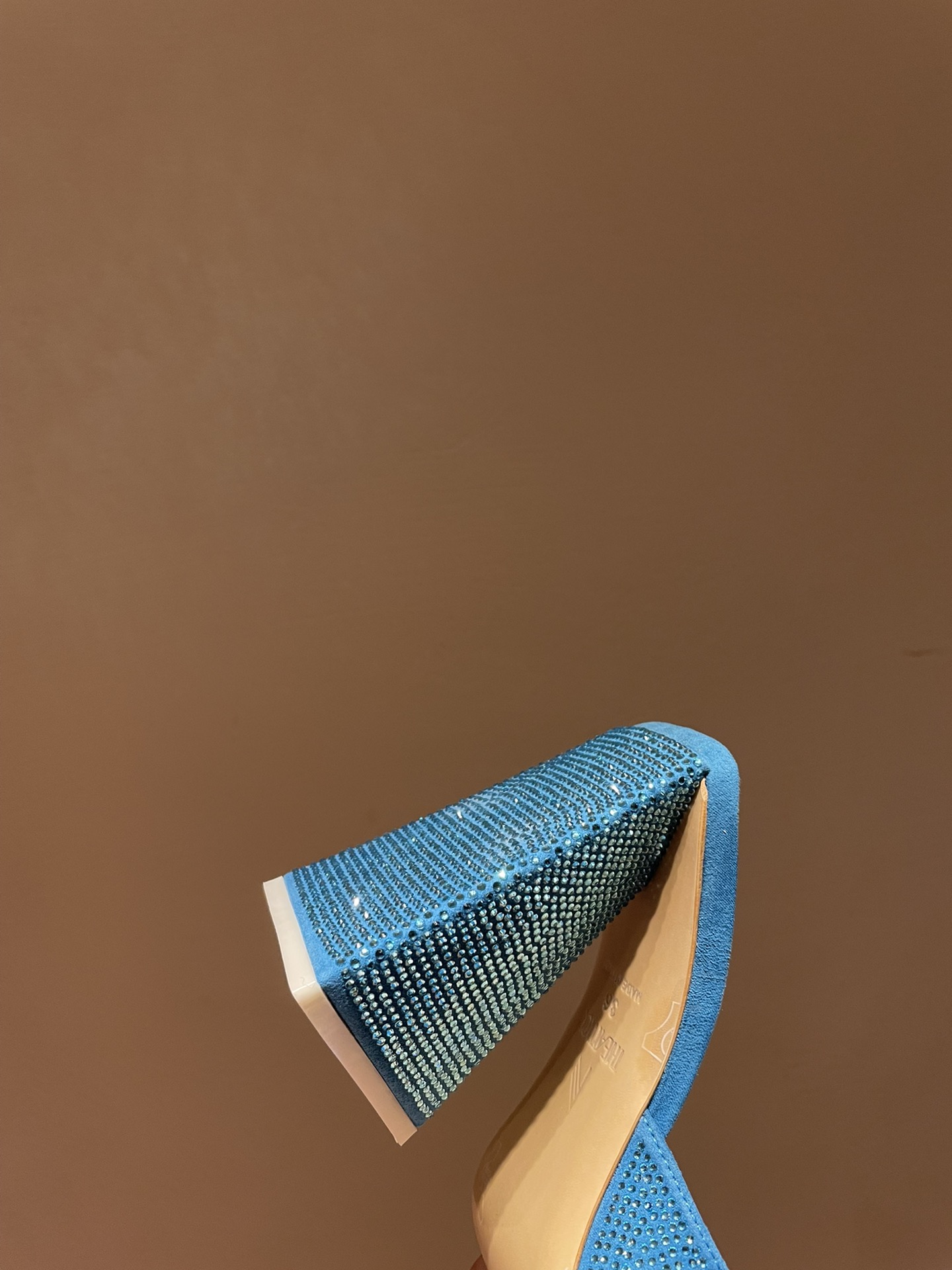 TheAttico | 𝟐𝟎𝟐𝟐𝟐/𝐒𝐒 𝐧𝐞𝐰 Spring/Summer 2021 collection The Attico personality triangle heel high heel sandals