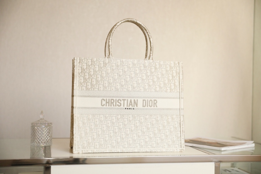DIOR TOTE Gold DR-58