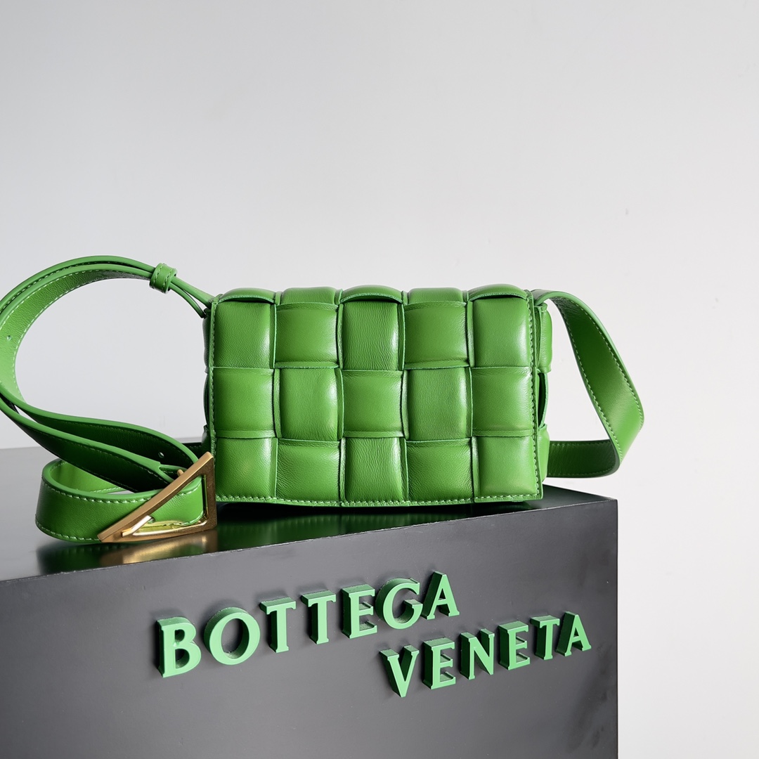 Bottega Veneta pillow bag small mini green pepper green #717506