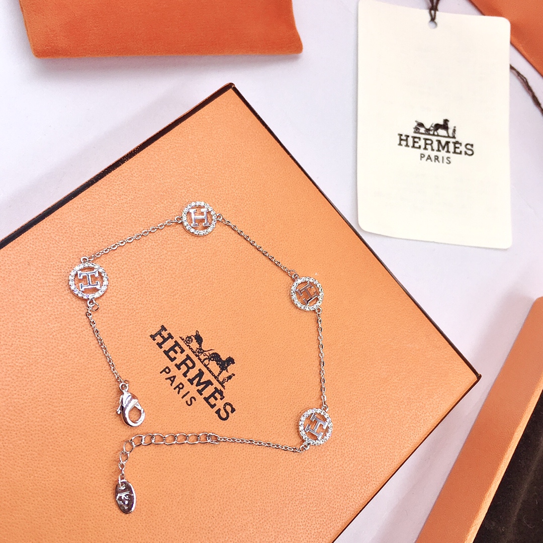Hermes bracelet