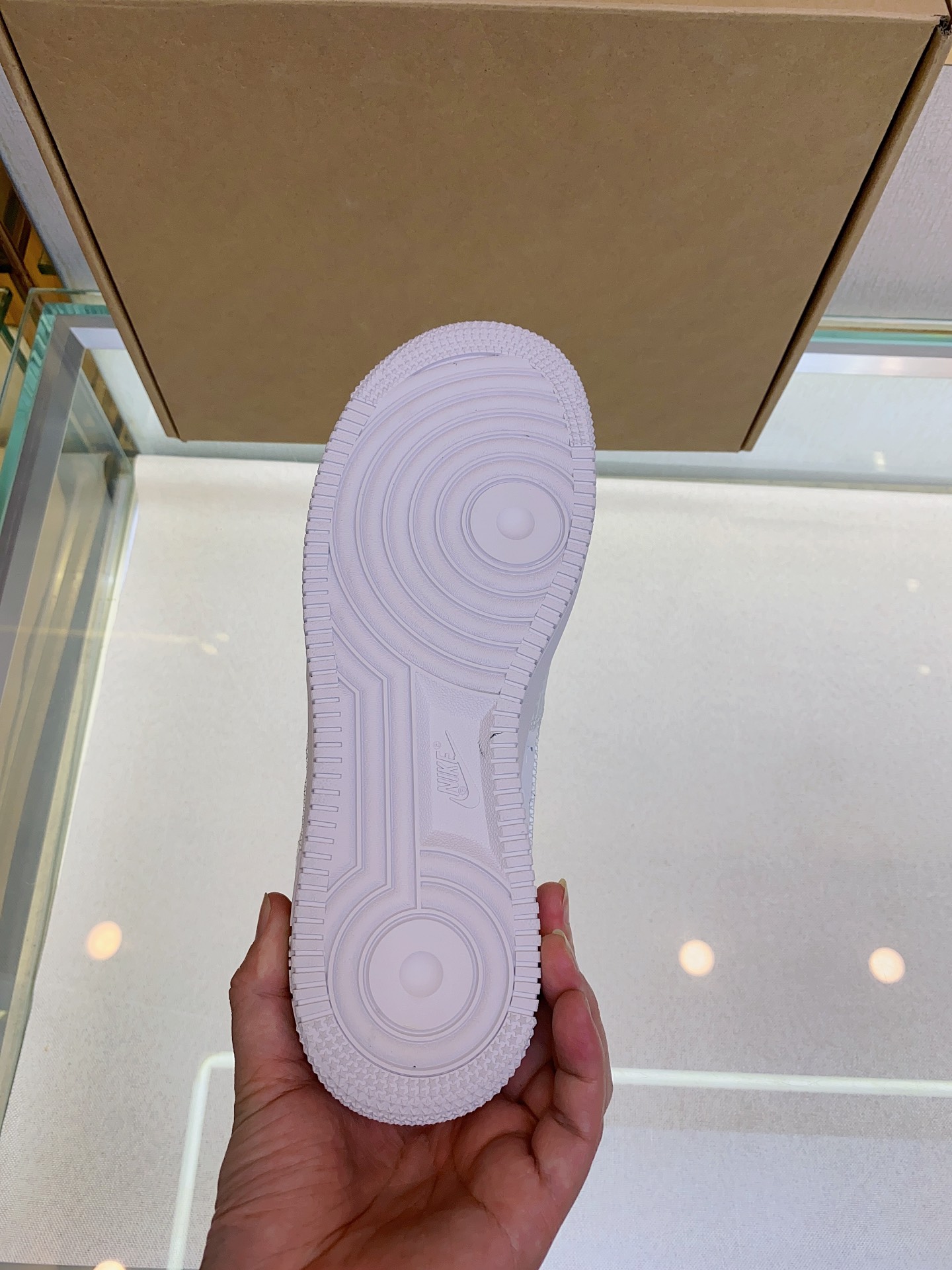 Louis Vuitton Nike joint 🆕Men's Abbesses sneakers