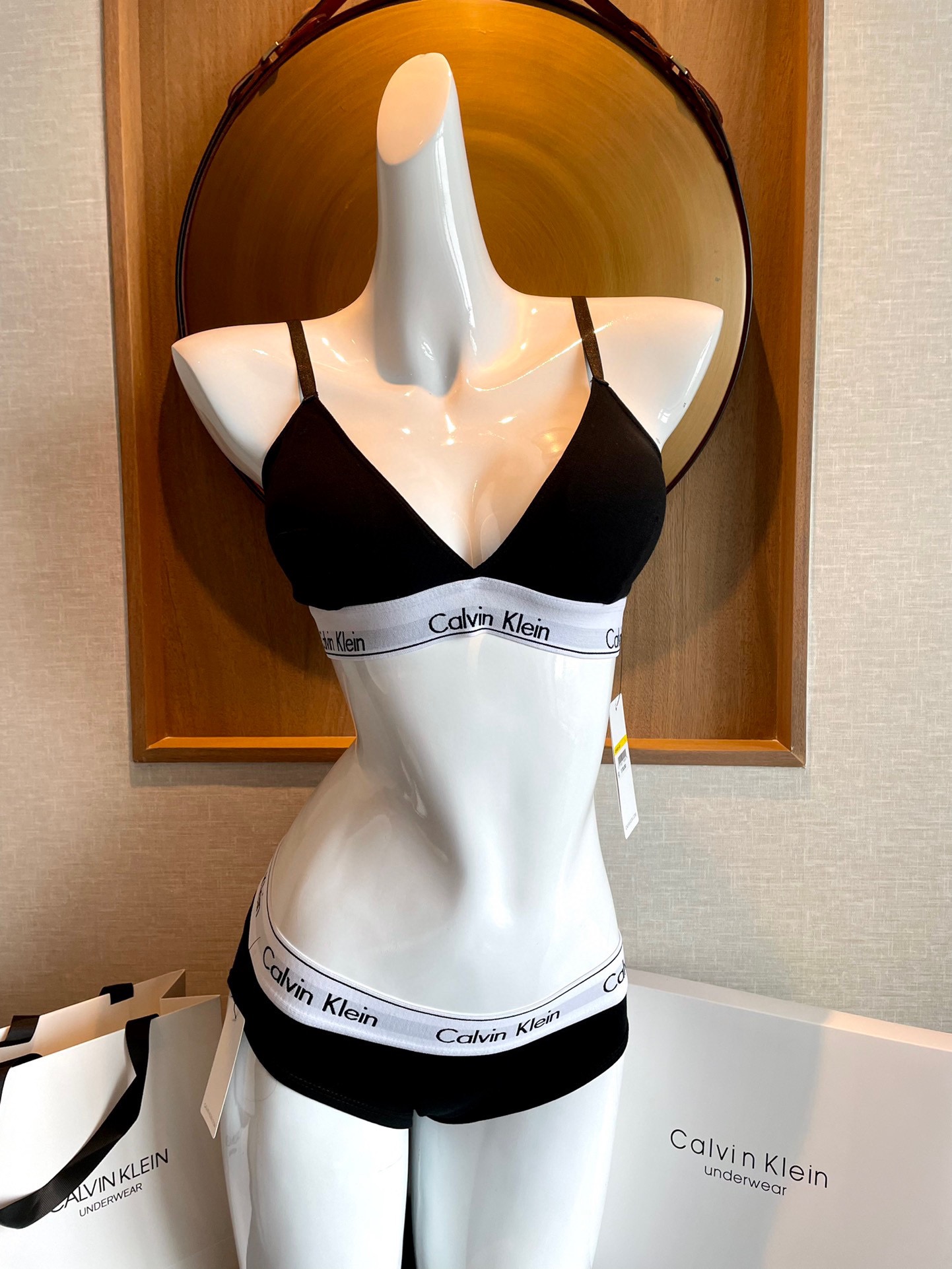 Ck Underwear Women Steelless Triangle Cup with Bra Pads Sexy Sports Bra Low Waist Ck Briefs Swimwear