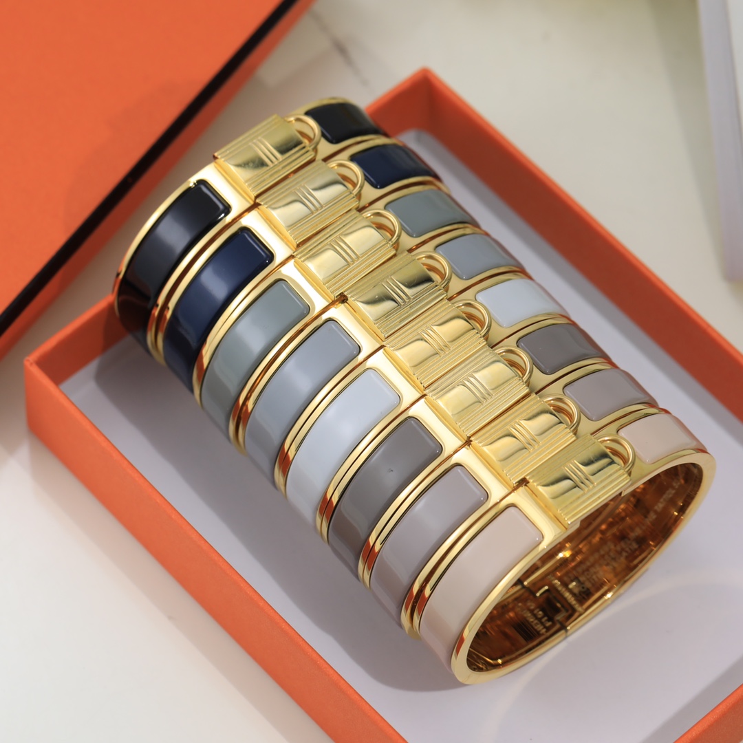 Hermes bracelet