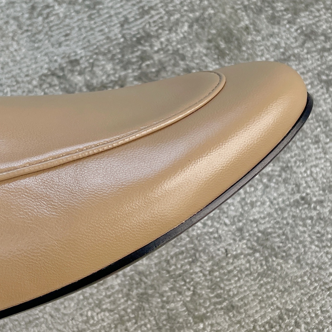 Gucci Super classic cream lambskin horsebit slippers