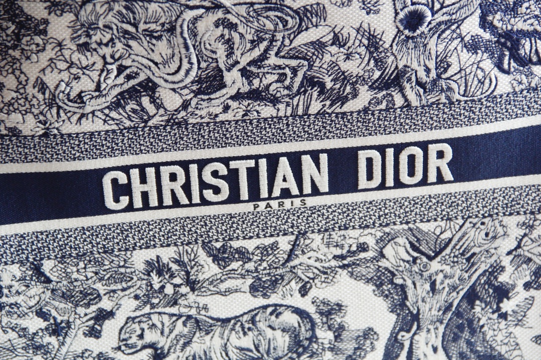 DIOR TOTE Blue Tiger