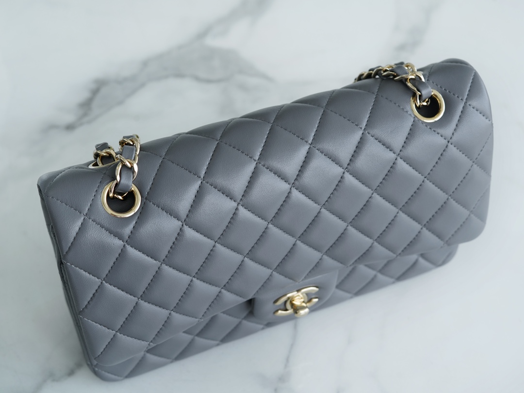 𝐂𝐇𝐀𝐍𝐄𝐋 Classic Flap Italy 🇮🇹 The 𝗚𝗥