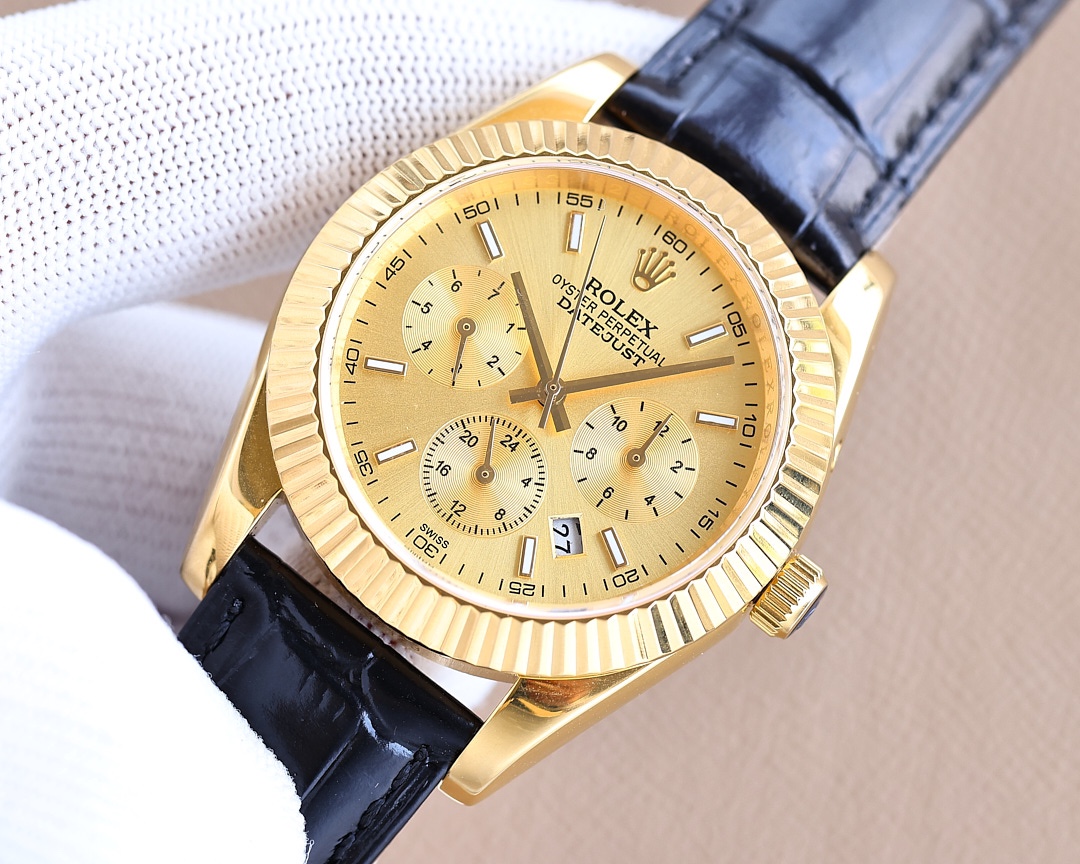 Rolex . The bezel adopts 48 Slovak diamonds