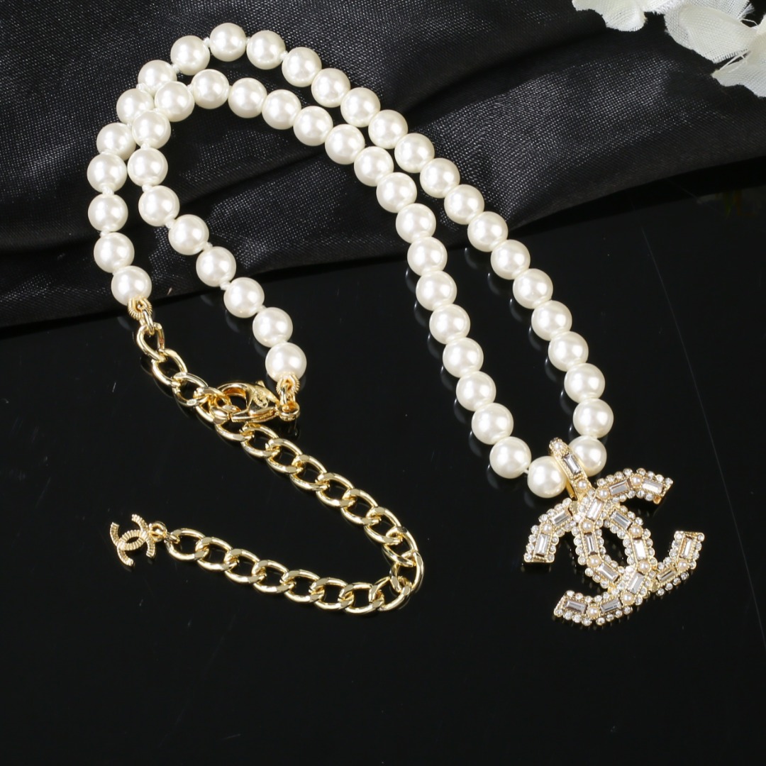 CHANEL🇫🇷Xiaoxiang New Pearl Necklace