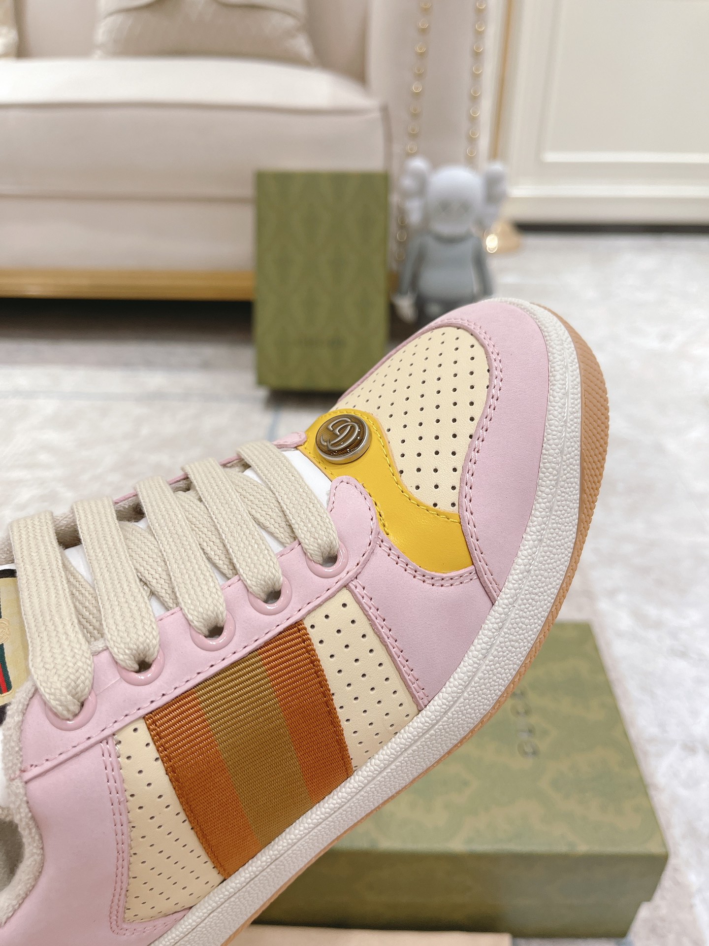 Gucci new upgraded small dirty shoes couple models