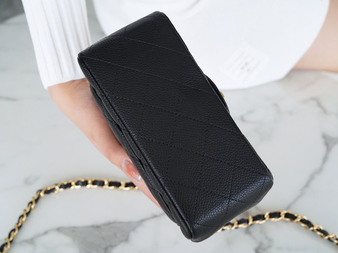 𝐂𝐇𝐀𝐍𝐄𝐋 Classic Flap France 𝐇𝐚𝐚𝐬Original Lychee Pattern🐂 Classic Flap Bag Fang Fatty🔆Black Gold🖤