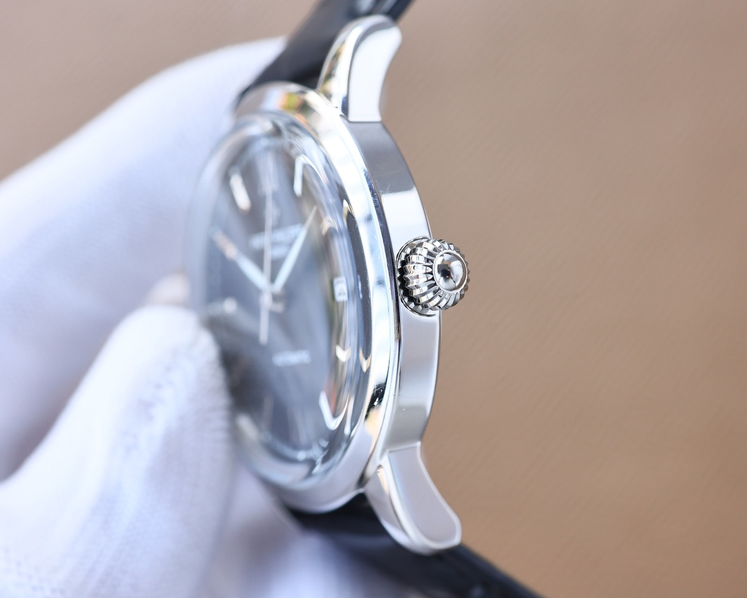 Patek Philippe watches with original 9015® movement