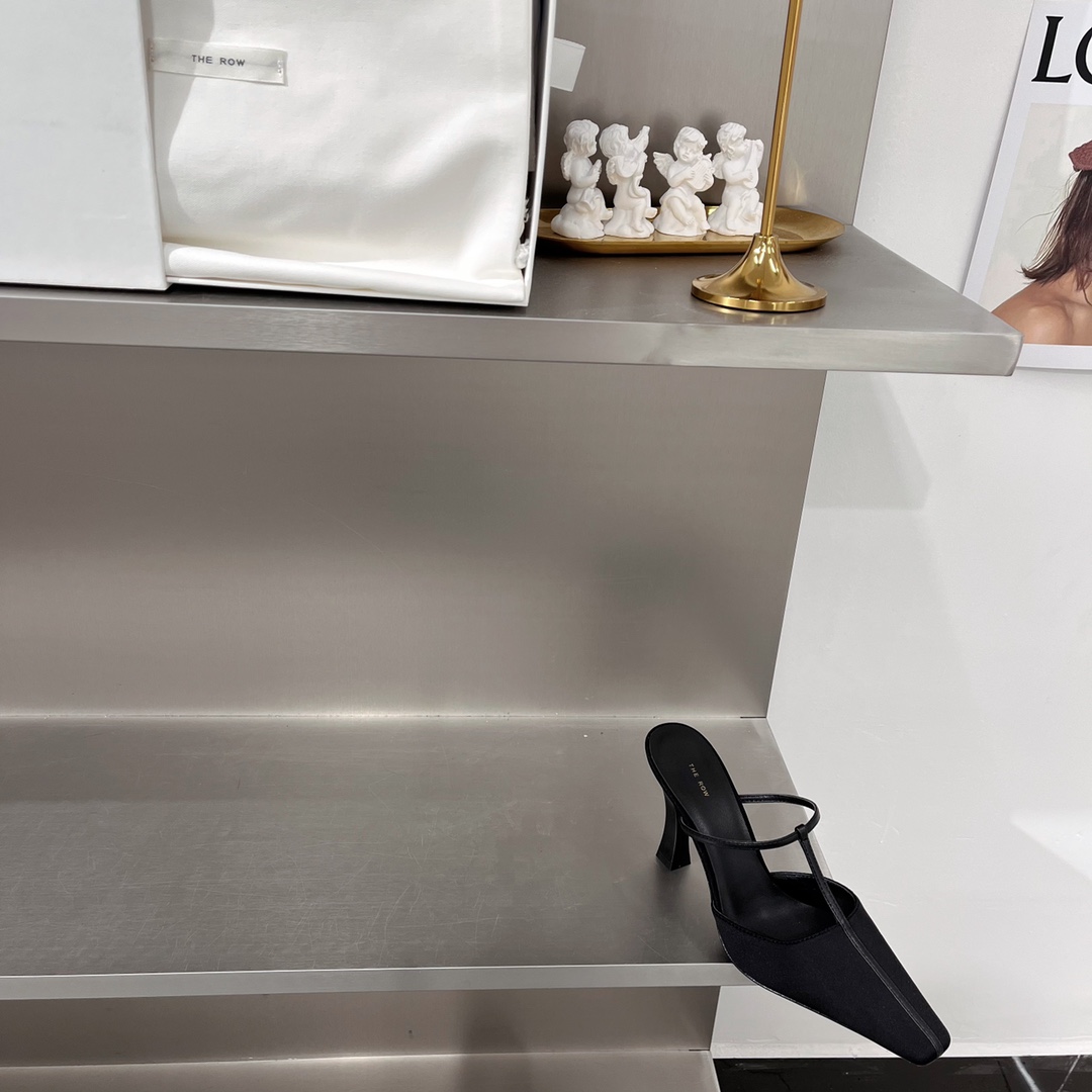 𝐓𝐇𝐄 𝐑𝐎𝐖｜𝟐𝟎𝟐𝟐/𝐒𝐒 𝐧𝐞𝐰 new model the row 2022/fw retro minimalist wrap toe heels