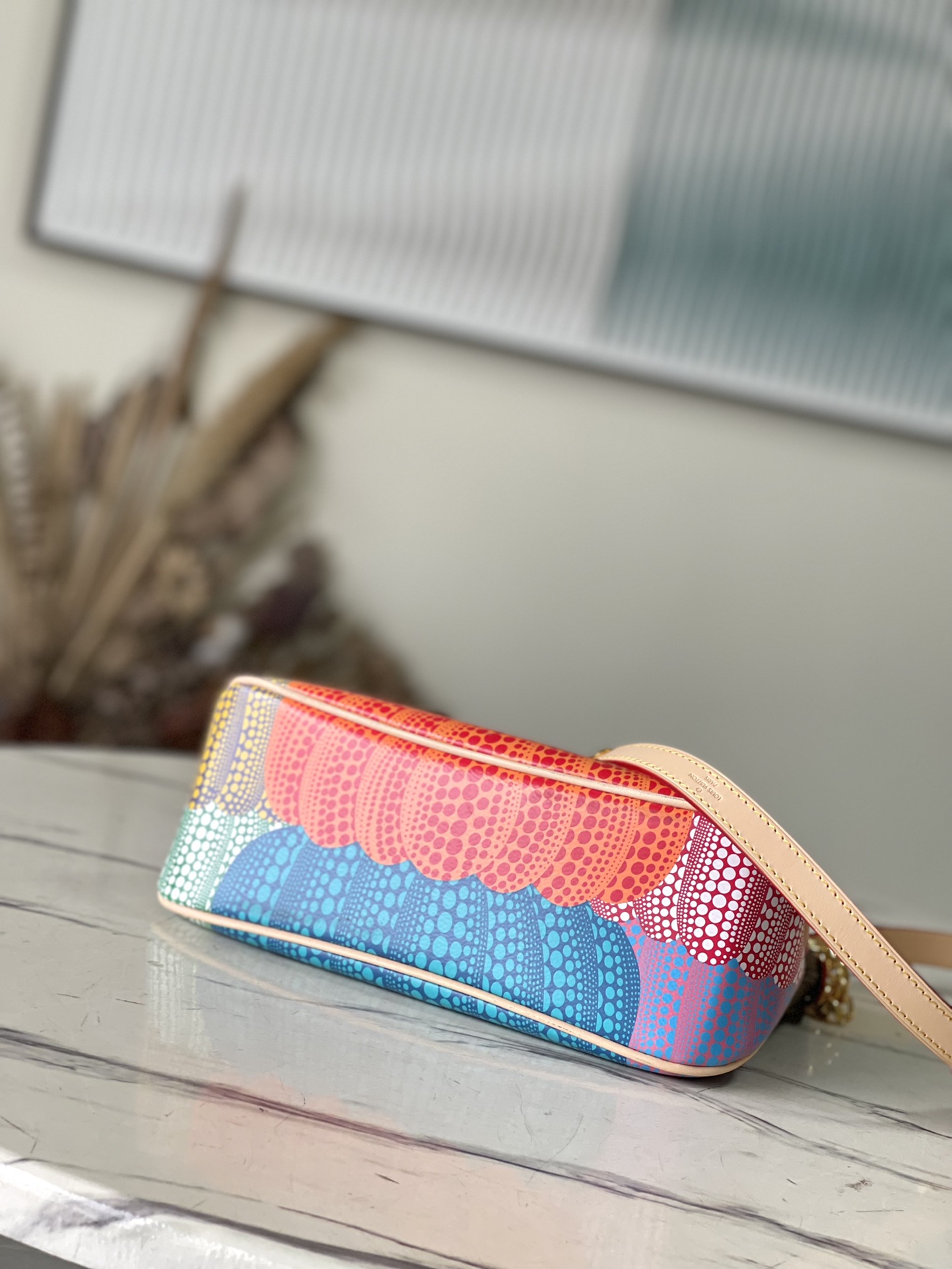 𝐋𝐎𝐔𝐈𝐒 𝐕𝐔𝐈𝐓𝐓𝐎𝐍  M46470