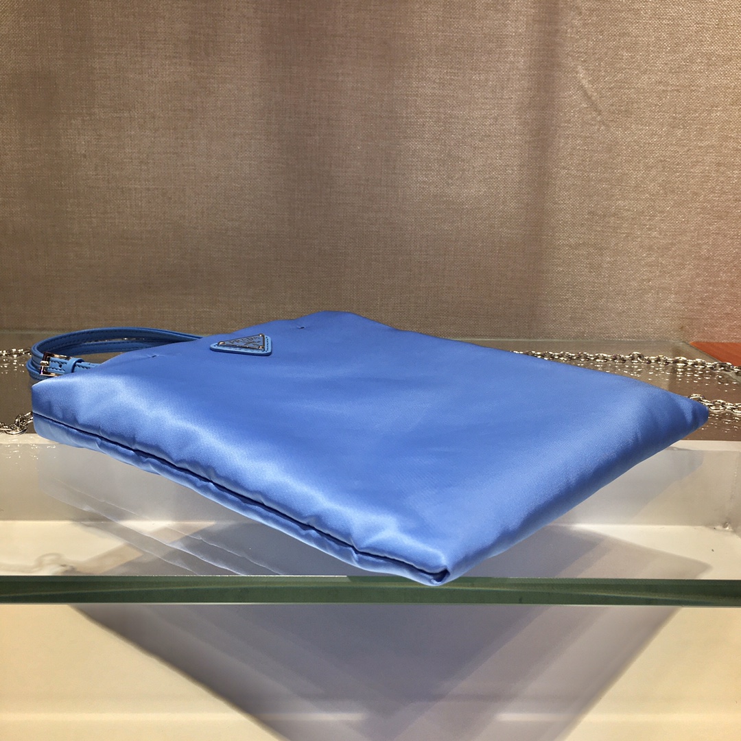 𝐏𝐑𝐀𝐃𝐀 New handbag 1BA252