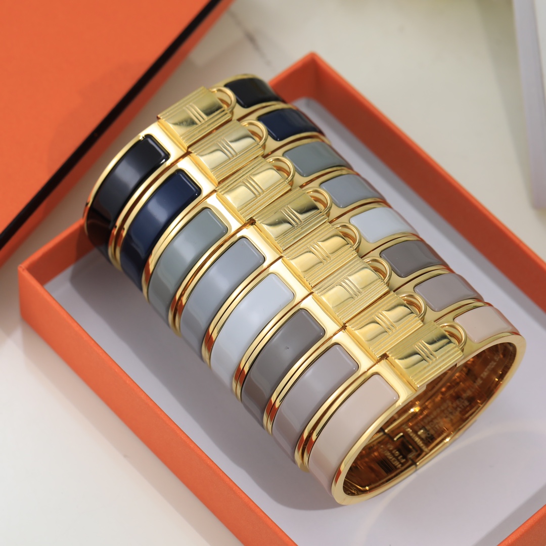 Hermes bracelet