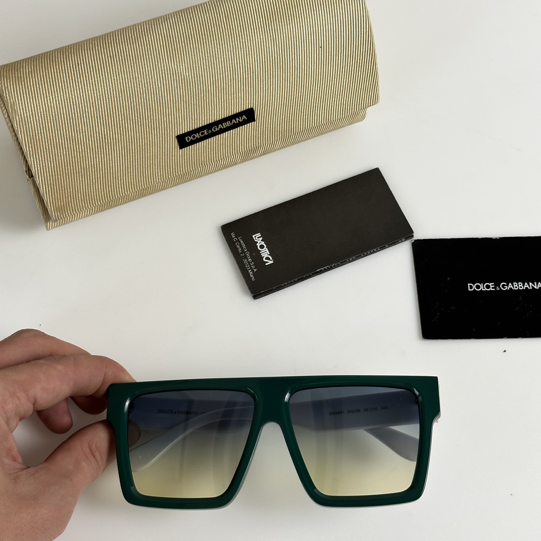 𝘿𝙊𝙇𝘾𝙀&𝙂𝘼𝘽𝘽𝘼𝙉𝘼 DG4901