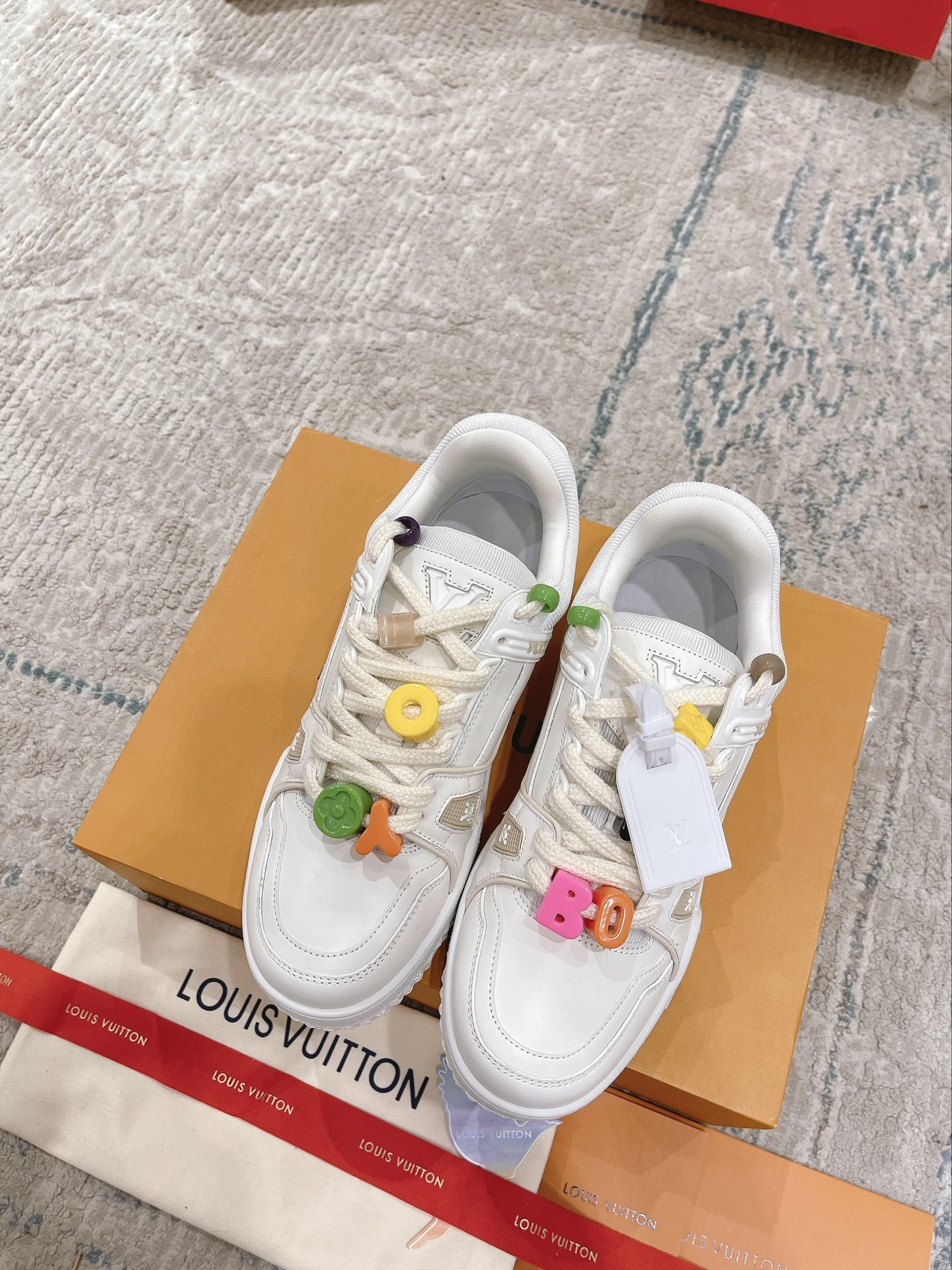 Louis Vuitton couple models DIY buckle sneakers sneakers